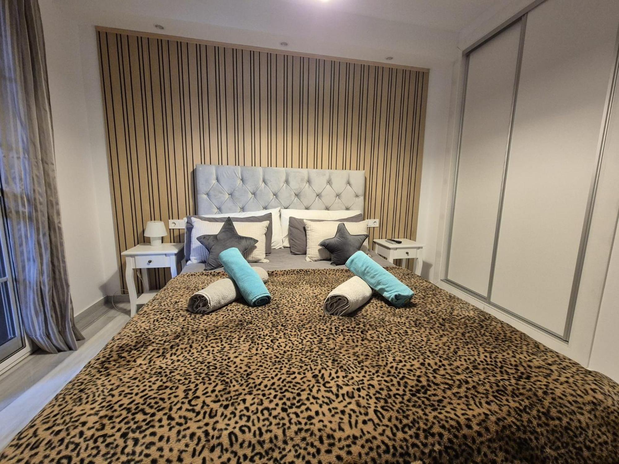 Luxurious Three Bedroom Duplex Apt Close To Beach Fuengirola Kültér fotó