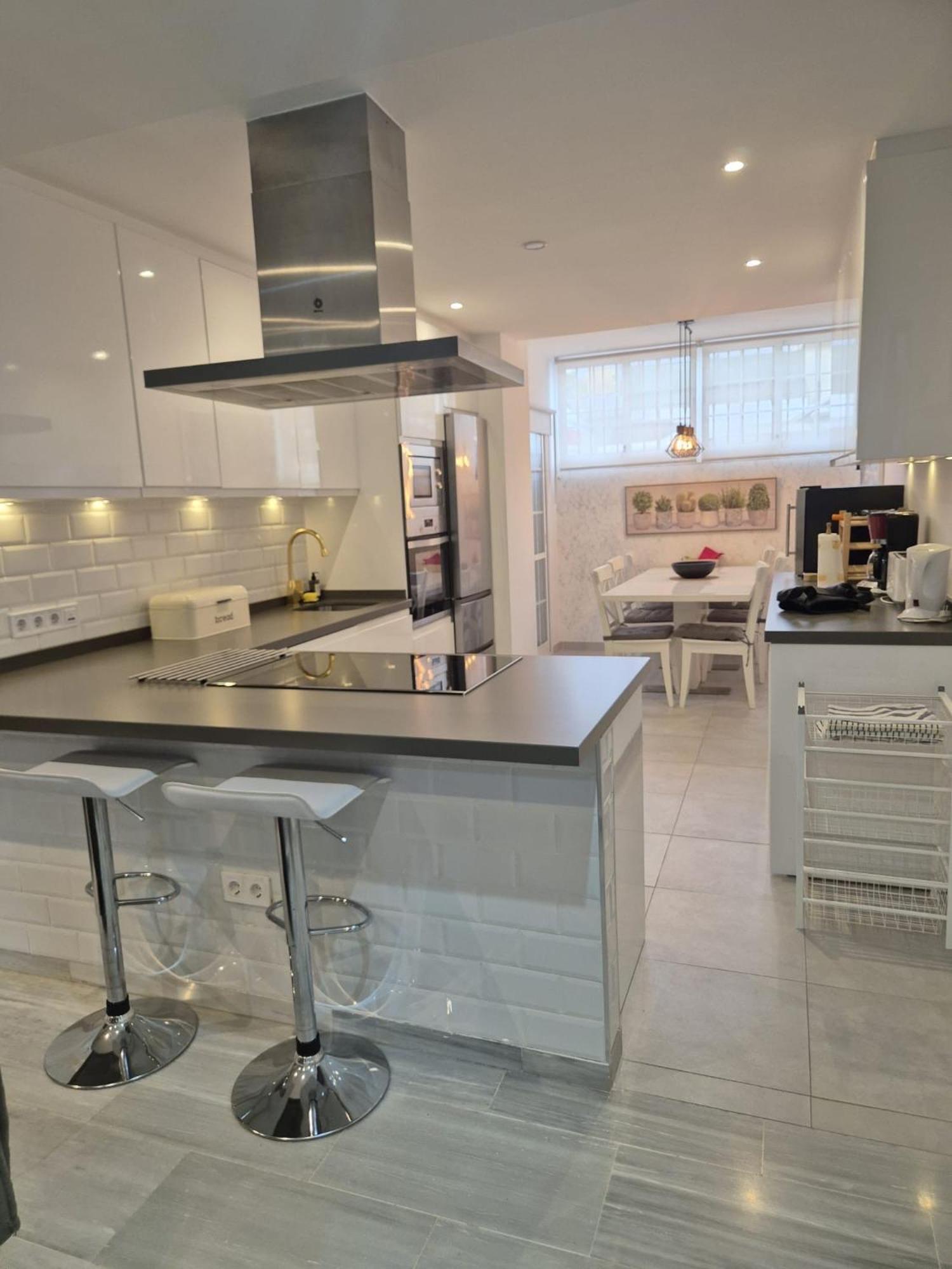 Luxurious Three Bedroom Duplex Apt Close To Beach Fuengirola Kültér fotó